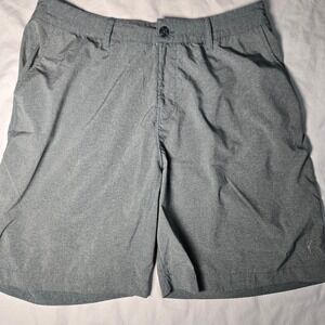 Toes on the Nose Performance Shorts (Tag36) Measures 35 Stretch Surfer Logo